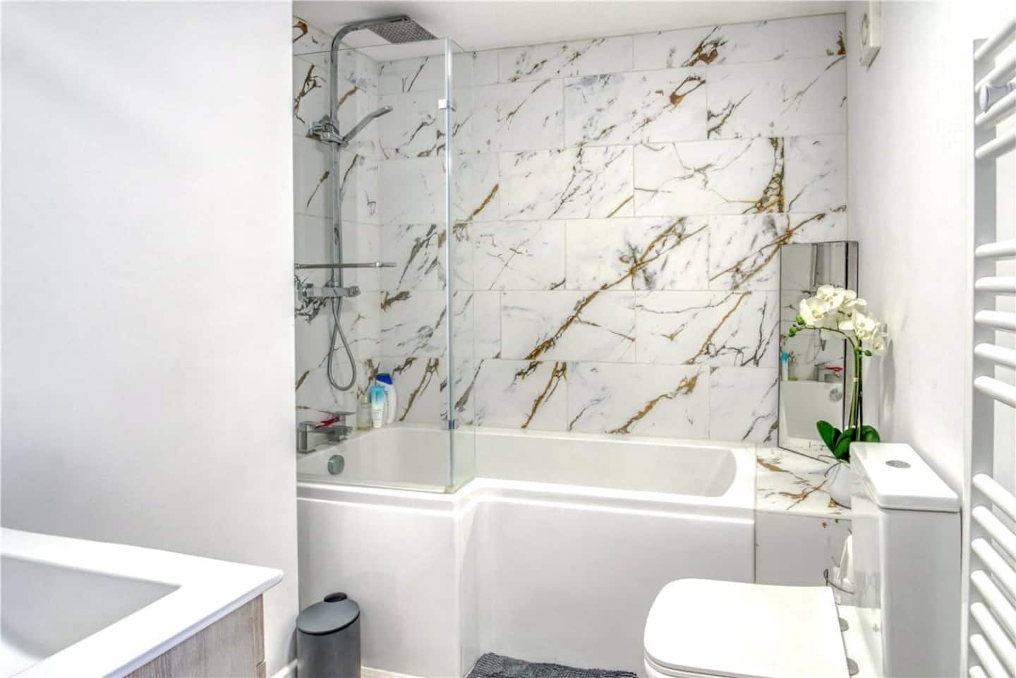 Family bathroom